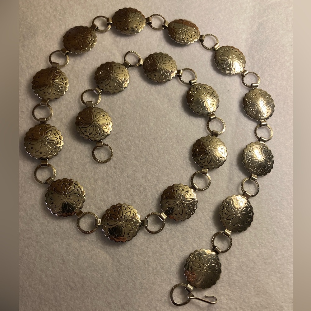 Silver tone etched concho chain belt